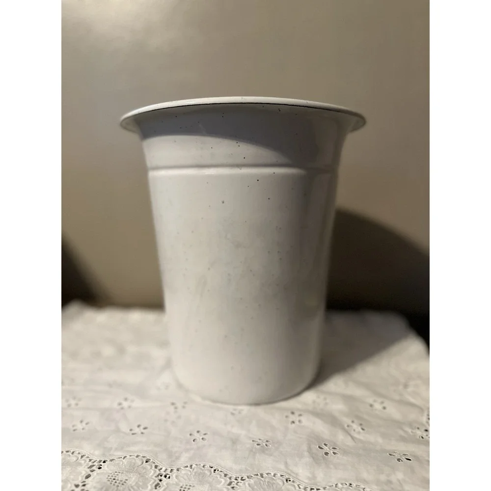Martha Stewart Everyday White‎ Speckled Enamel Metal Canister Holder Desk Decor